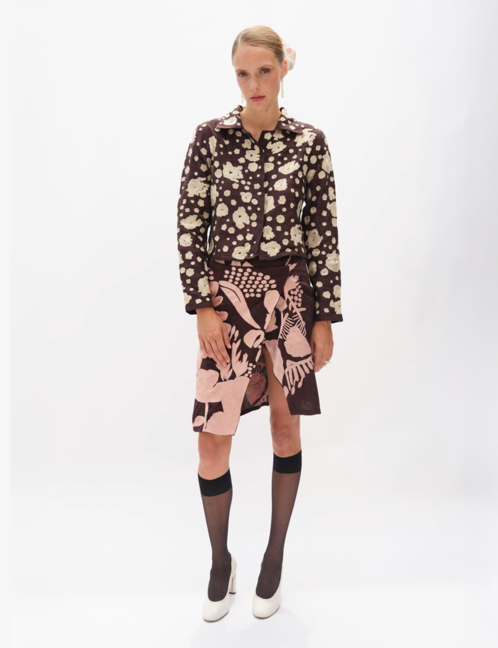 HAND-EMBROIDERED RAW SILK ABSTRACTION SHIRT, CHOCOLATE/BUTTER